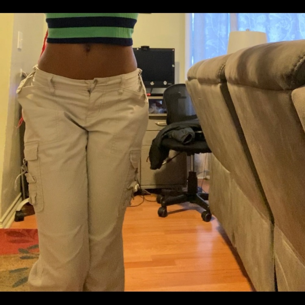 low waisted cargos